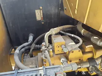 2013-caterpillar-m318d-1402034-44785680