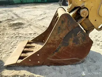 2013-caterpillar-m318d-1402034-44785683