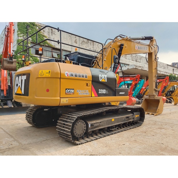 2023 كاتربيلر 320D-44785942