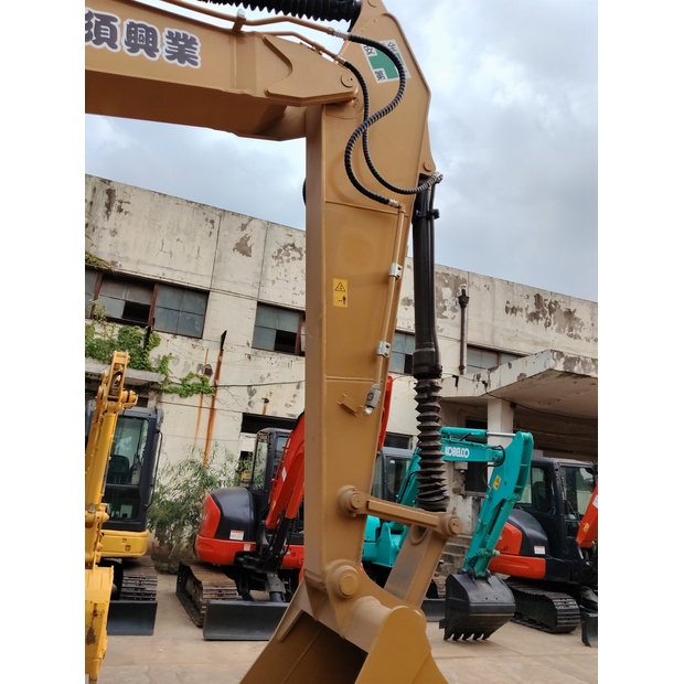 2023 كاتربيلر 320D-44785948