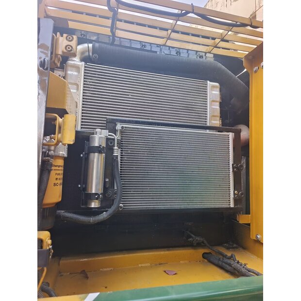 2024 Caterpillar 320D2-44785981