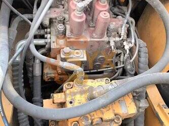 2021-hyundai-210w-7-1402044-44786009