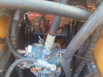 2022-hyundai-210w-9-1402048-44786022