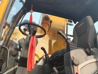 2022-hyundai-210w-9-1402048-44786028