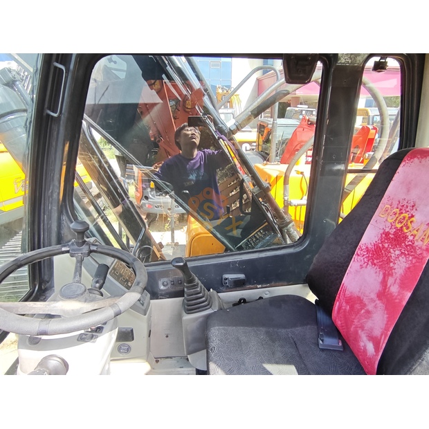 2023 Hyundai 210W-9-44786040