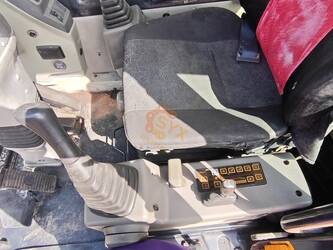 2023-hyundai-210w-9-1402047-44786042