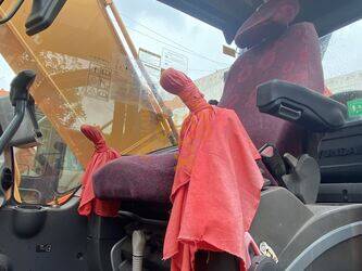 2023-hyundai-215-9-1402053-44786073