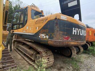 2023-hyundai-215-9-1402053-44786075