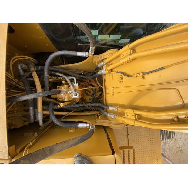 2022 كاتربيلر 320D-44786146