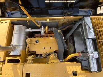 2022-caterpillar-320d-1402057-44786147