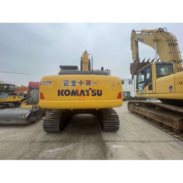 2021 Komatsu PC220-8-44786161