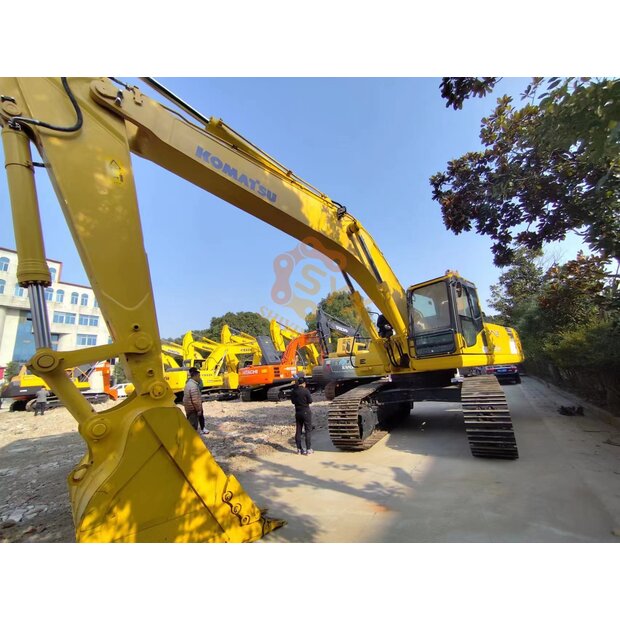 2023 كوماتسو PC400-8R-44786179