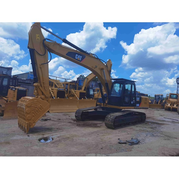 2021 Caterpillar 330D-44786215