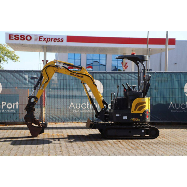 2021 New Holland E17C-44786544