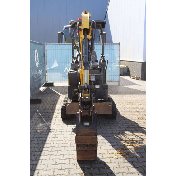 2021 New Holland E17C-44786558