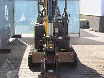 2021-new-holland-e17c-1402072-44786558