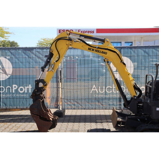 2021 New Holland E17C-44786574