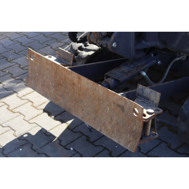 2021 New Holland E17C-44786580