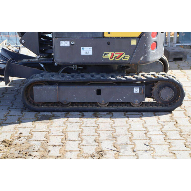 2021 New Holland E17C-44786585