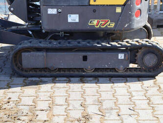 2021-new-holland-e17c-1402072-44786585