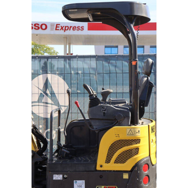 2021 New Holland E17C-44786591