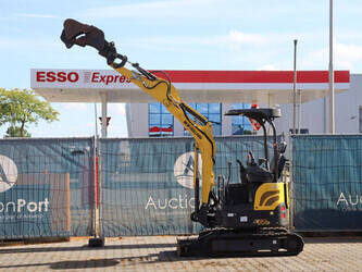 2021-new-holland-e17c-1402072-44786607