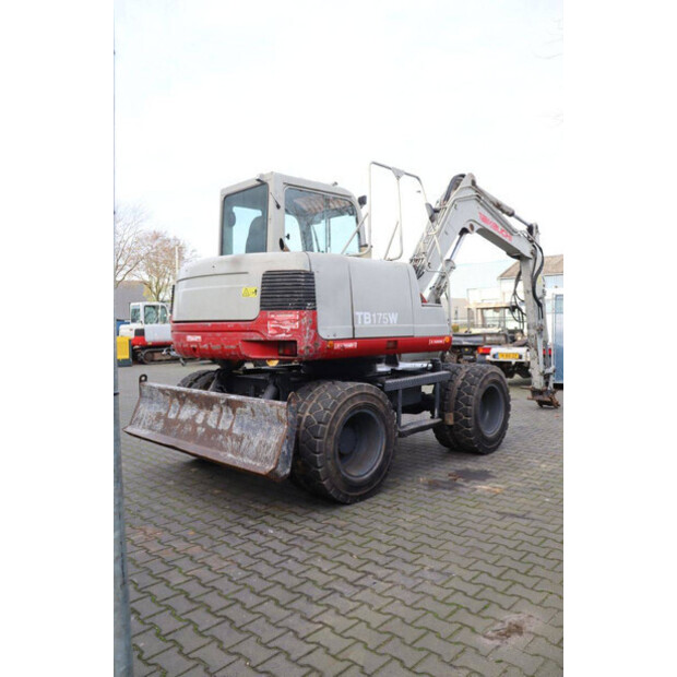 تاكوتشي TB175W-44786616