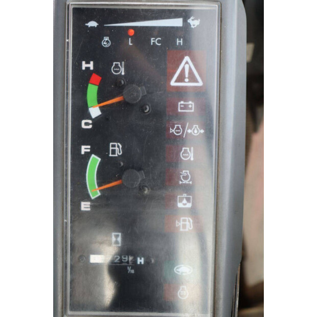 تاكوتشي TB175W-44786646