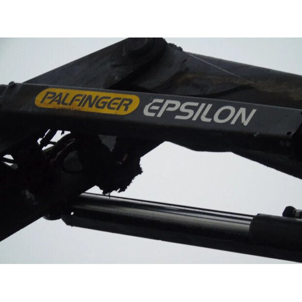 2018 فولفو FMX 500-44786728