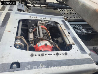 2018-mercedes-benz-actros-1843-1309725-44786740