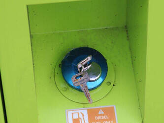 2025-compal-power-vg-r30-1402078-44786828