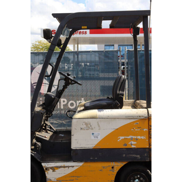 2000 TCM FB25-6-44786910