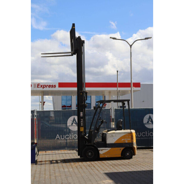 2000 TCM FB25-6-44786923