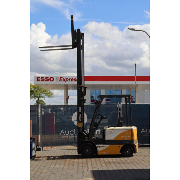 2000 TCM FB25-6-44786924