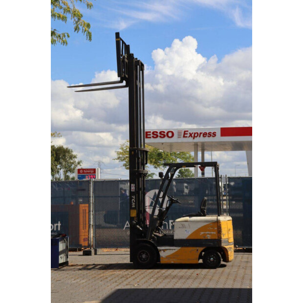 2000 TCM FB25-6-44786925