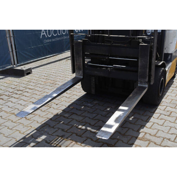 2000 TCM FB25-6-44786927