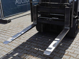 2000-tcm-fb25-6-1402081-44786927