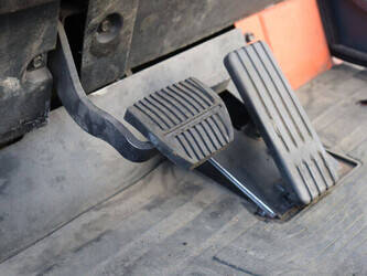 2008-toyota-7fbmf30-1402083-44786959