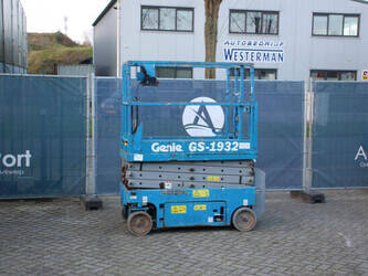 صورة ل 2006 جيني GS-1932 للبيع في بلجيكا