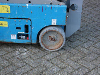 2006-genie-gs-1932-1402087-44787071