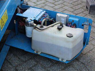 2006-genie-gs-1932-1402087-44787080