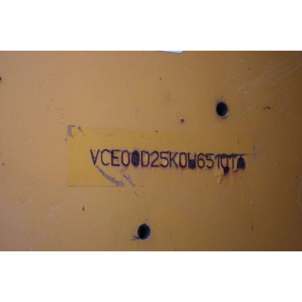 2015 Volvo DD25-44787128