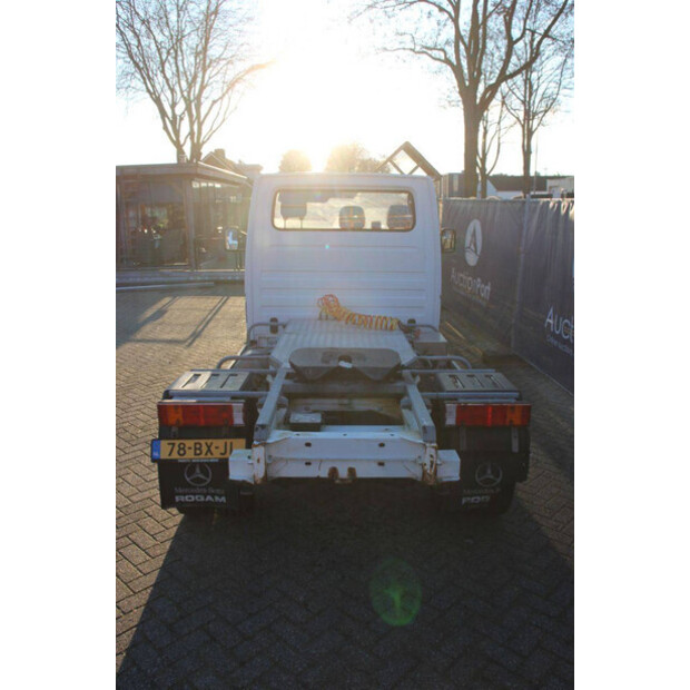 2006 مرسيدس بنز 904.6-44787239