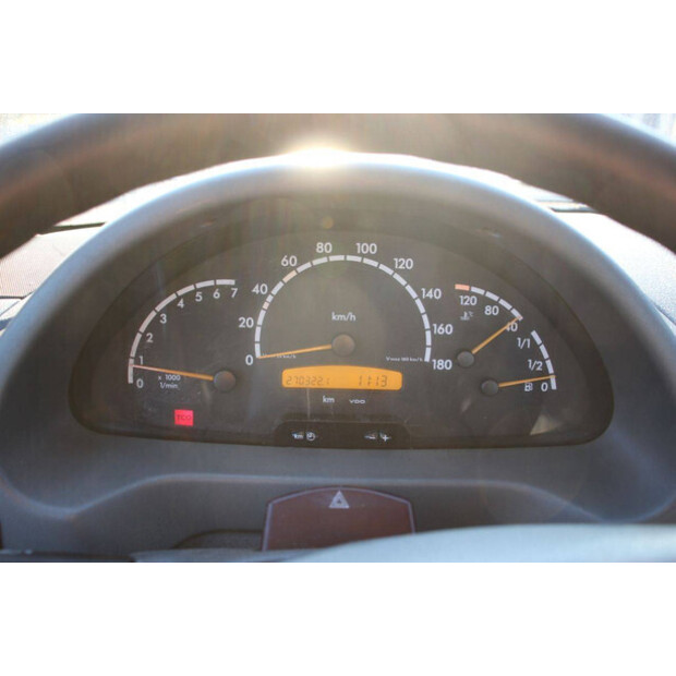 2006 مرسيدس بنز 904.6-44787264