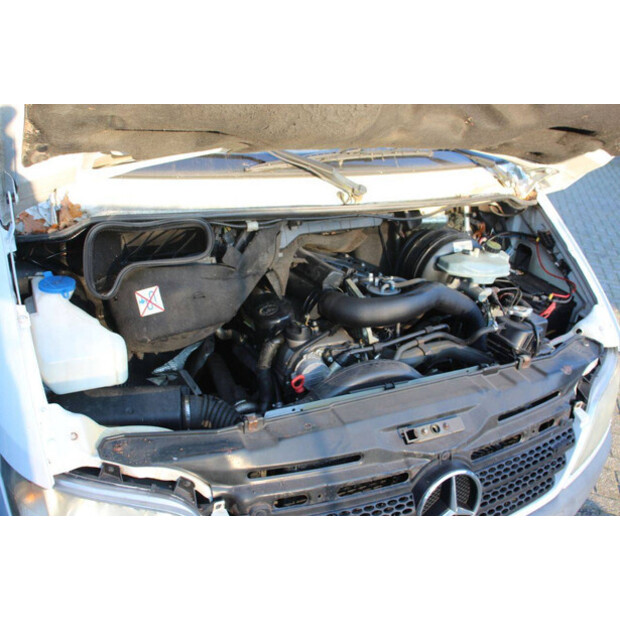 2006 مرسيدس بنز 904.6-44787275