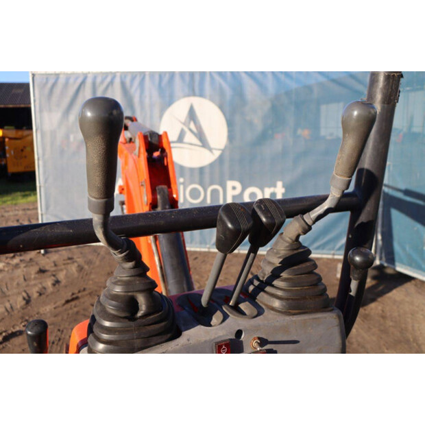 2016 كوبوتا U10-3-44787634