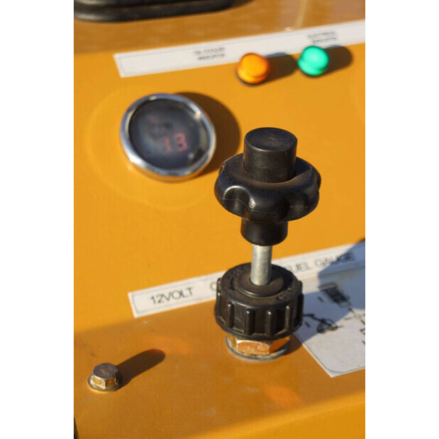 2025 LH T360-44787719