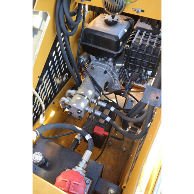 2025 LH T360-44787725