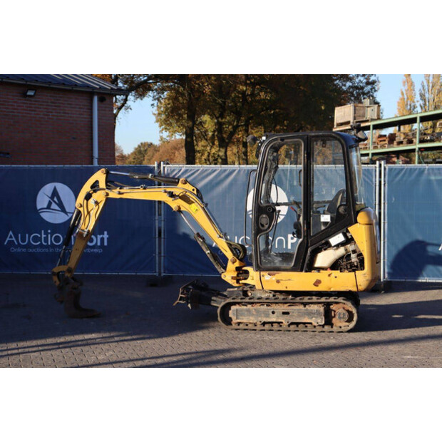 2018 Caterpillar 301.7D-44788308