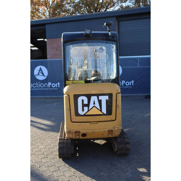 2018 Caterpillar 301.7D-44788310